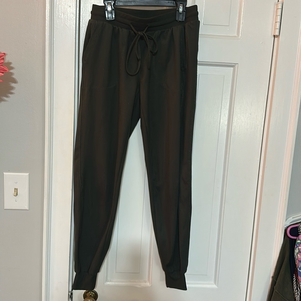 Rachel Zoe athletic pants cuffed ankle